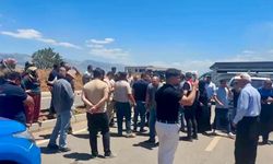 KAÇAK YAPI TEPKİSİ: BATI KÖYLERİ YOLU KESTİ