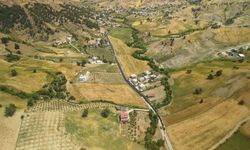 BULUTOĞLU’NUN 4 KM. ANA YOLUNA SICAK ASFALT