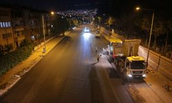 BÜYÜKŞEHİR’DEN GİRNE CADDESİ’NDE GECE ASFALT MESAİSİ