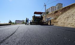4 İLÇE 37 FARKLI NOKTADA SICAK ASFALT MESAİSİ