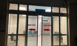 2 YAŞINDAKİ ÇOCUK OTOMOBİLİN ALTINDA KALDI