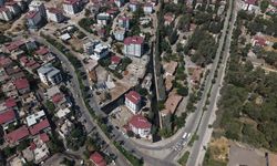 BÜYÜKŞEHİR, MÜKREMİN HALİL CADDESİ’NDE ASFALT MESAİSİNİ BAŞLATTI