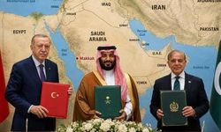 MEKKE ANTLAŞMASI İLE ORTADOĞU’NUN GELECEĞİ, AKAN GÖZYAŞI, MAZLUM MİLLETLERİN UMUDU İLE MEKKE’DE DOĞMUŞ İSLA