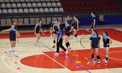 KADIN VOLEYBOL TAKIMI, 2. LİG MARATONUNA HAZIR