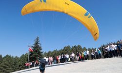YALNIZ ARDIÇ’TA GÖKYÜZÜ RENKLENDİ