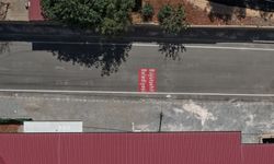 PAZARCIK’IN YOL AĞI SICAK ASFALTLA ÖRÜLÜYOR