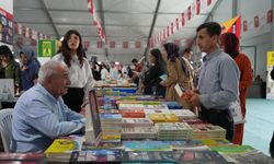 KİTAP FUARINA 9.GÜNÜNDE DE ZİYARETÇİ AKINI