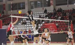 KAHRAMANMARAŞ’IN SULTANLARI SET VERMEDİ: ANTEPİA’YI 3-0 MAĞLUP ETTİ!