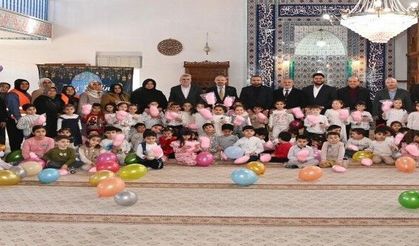 BAŞKAN GÖRGEL, MİNİKLERİN TEKNE ORUCUNA KATILDI