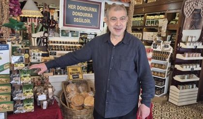 ERDAL KANBUR’DAN DÜNYA KADINLAR GÜNÜ MESAJI