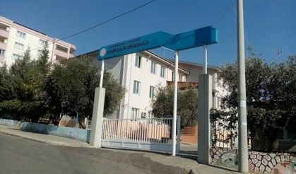 ÖĞRENCİLER BAŞKA OKULDA EĞİTİM GÖRECEK