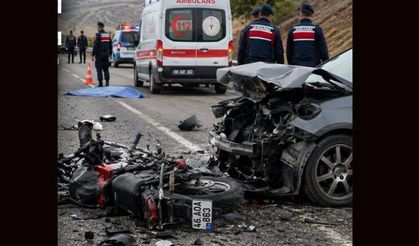 MOTOSİKLET SÜRÜCÜSÜ ÖLDÜ