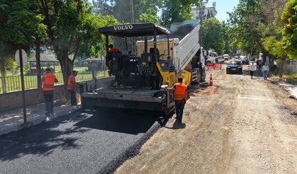 PAZARCIK’TA İSTASYON CADDESİNDE ASFALT