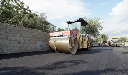 BÜYÜKŞEHİR’DEN,  ONİKİŞUBAT KIRSALINDA YOL YATIRIMLARI