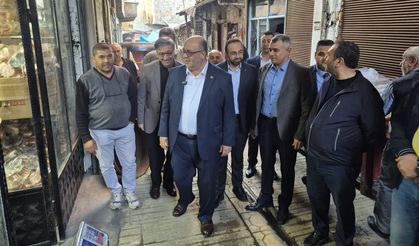 BAŞKAN AKPINAR TARİHİ BAKIRCILAR ÇARŞISI’NDAYDI