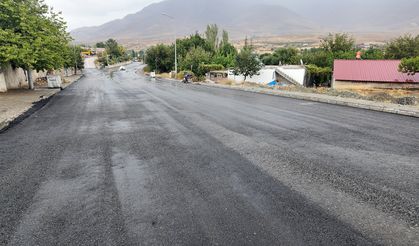 EKİNÖZÜ’NDE ALTYAPININ ARDINDAN ASFALT MESAİSİ