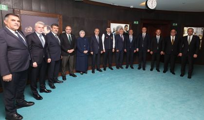 AK PARTİ HEYETİNDEN İÇİŞLERİ BAKANI ÇİFTÇİ’YE ZİYARET