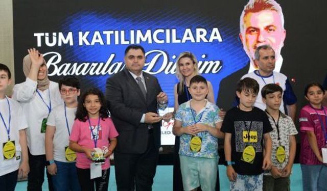 ROBOTİK VE TEKNOLOJİ FESTİVALİ, BİNLERCE MİSAFİRE EV SAHİPLİĞİ YAPTI