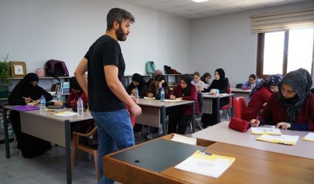 BÜYÜKŞEHİR’DEN DULKADİROĞLU’NA GENÇLİK MERKEZİ