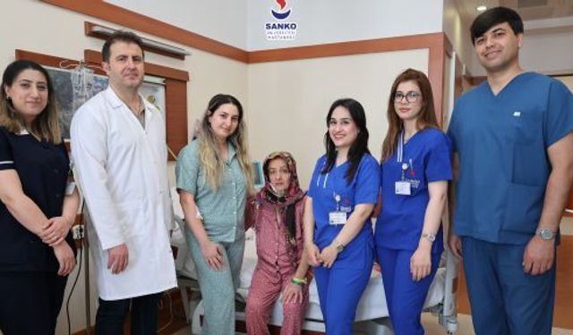 KIZININ BAĞIŞLADIĞI BÖBREKLE ANNE SAĞLIĞINA KAVUŞTU