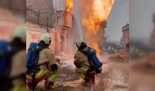DOĞALGAZ BORUSU PATLADI, YANGIN ÇIKTI
