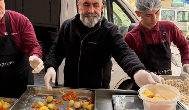 ŞEKERLİ VAKFI GÜNLÜK 2 BİN KİŞİYE İFTAR VERİYOR