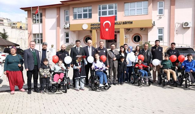 POLİS MEMURUNUN ÖZEL ÖĞRENCİLERE İLGİSİ