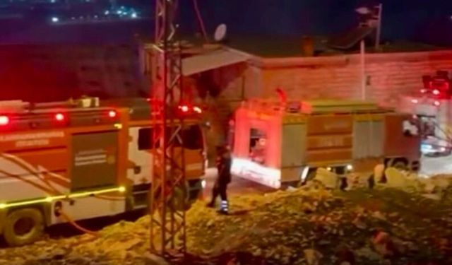 PAZARCIK’TA ÇİFTLİK YANGINI