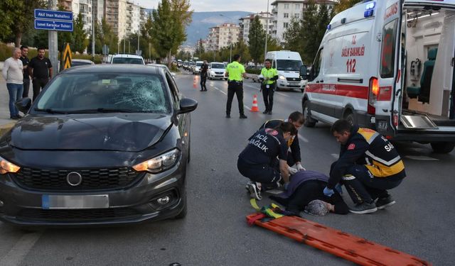 OTOMOBİLİN ÇARPTIĞI KADIN YARALANDI