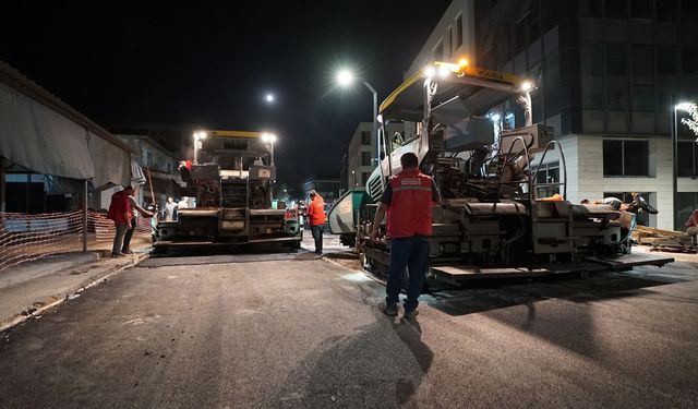 BÜYÜKŞEHİR’DEN 3 İLÇE 20 NOKTADA ASFALT