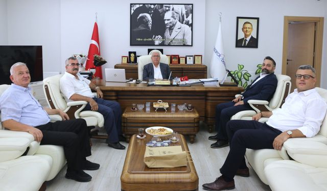 PAZARCIKLILAR DERNEĞİNDEN BAŞKAN İKİZER’E ZİYARET