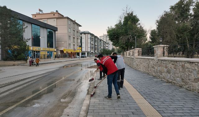 ELBİSTAN PINARBAŞI CAD. BÜYÜKŞEHİR’LE TERTEMİZ