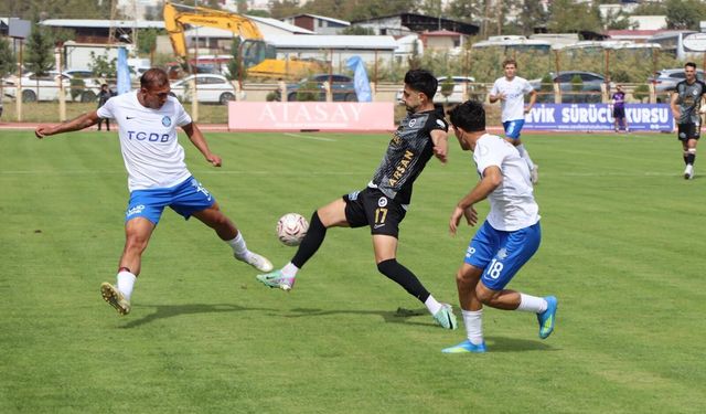 İSTİKLALSPOR, ANKARA DEMİRSPOR’U TEK GOLLE GEÇTİ