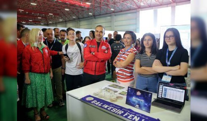 AKDENİZ’DE EN ÇEVRECİ PROJELER ÖDÜLLENDİRİLDİ