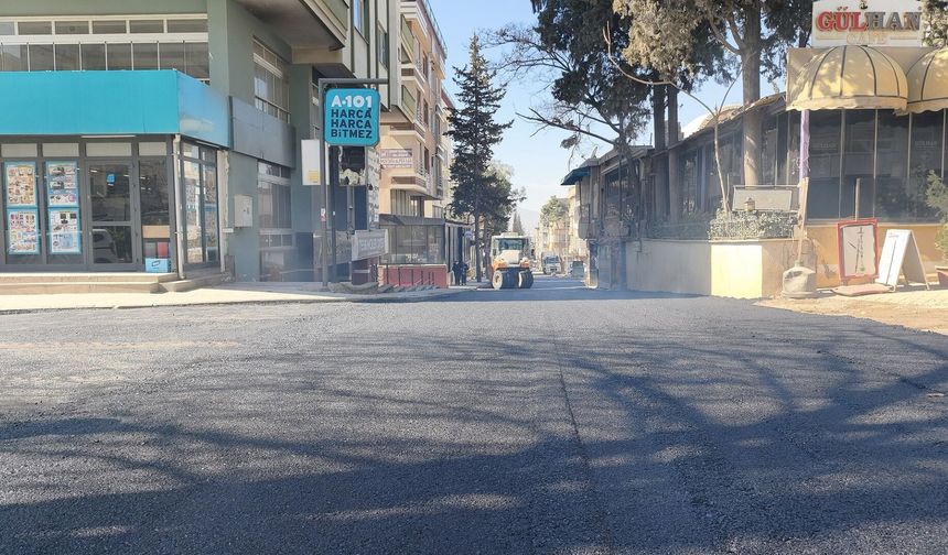 BÜYÜKŞEHİR’LE ELBİSTAN’IN ALTYAPISINA ÇÖZÜM