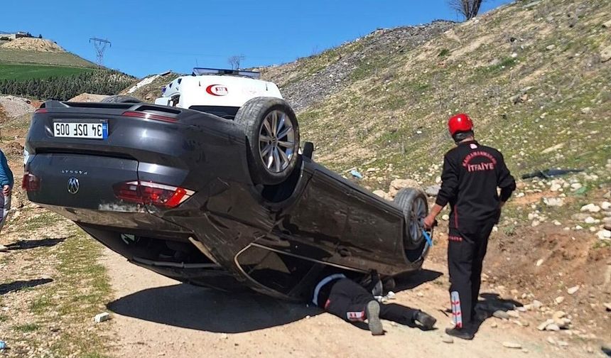 OTOMOBİL UÇURUMDA: 1 YARALI