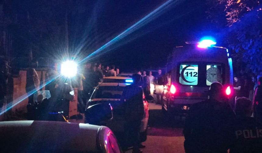 TARTIŞTIĞI BABASINI BIÇAKLADI, ÖLDÜRDÜ