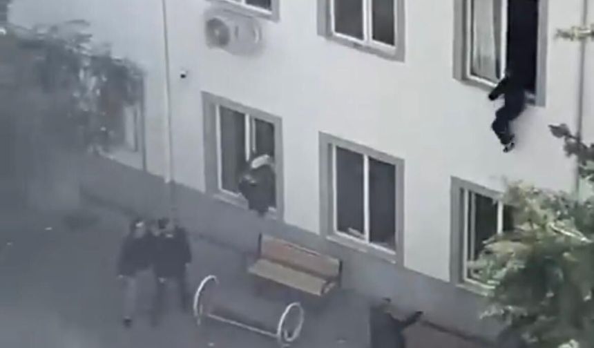 BİRİ ÖĞRETMEN 3 ÖĞRENCİ ÖLDÜ 20 KİŞİ YARALANDI