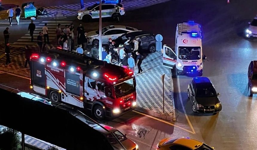 BAYRAMIN İLK GÜNÜNDE KAZALAR: 10 YARALI
