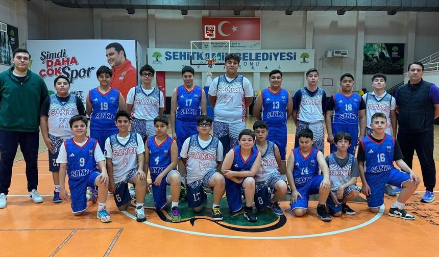 SANKO OKULLARI BASKETBOLDA ŞAMPİYON