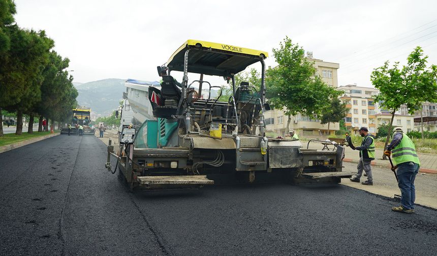 BÜYÜKŞEHİR’DEN, AHIRDAĞI CAD. ASFALT SERİMİ