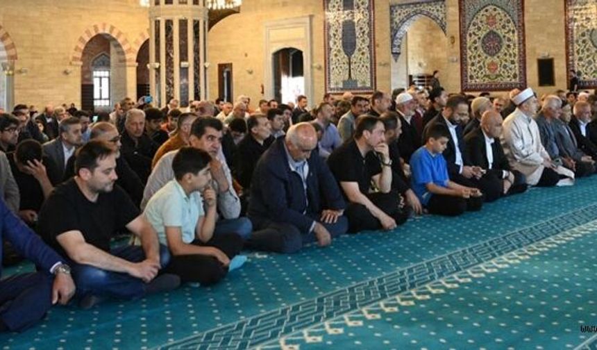 AYLA ÖĞRETMEN VE ÖĞRENCİLER İÇİN MEVLİD