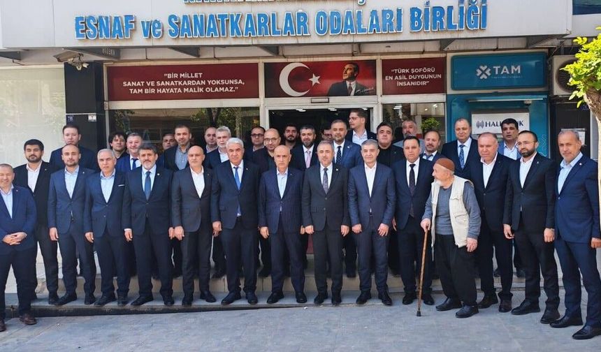 BAŞKAN KUYBU MAZBATASINI ALDI: ESNAFIMIZ İÇİN ÇALIŞMAYA DEVAM