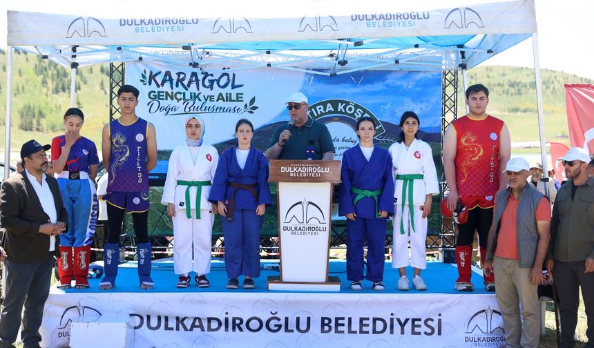 GENÇLİK VE AİLE DOĞA BULUŞMASI KARAGÖL’DEYDİ