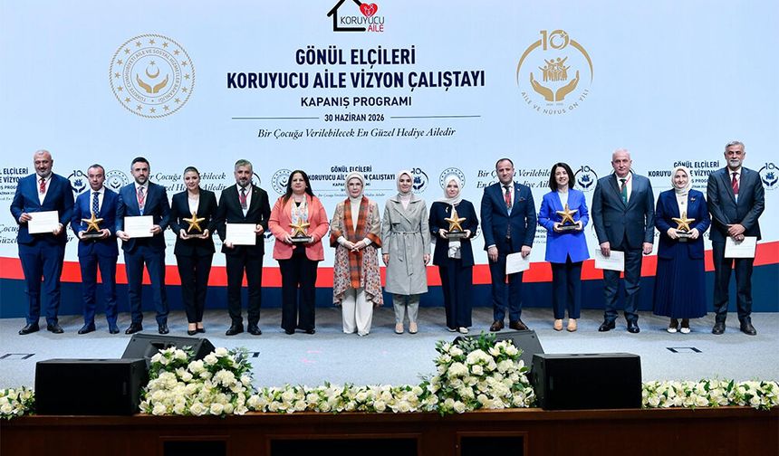 KAHRAMANMARAŞ’IN KORUYUCU AİLE BAŞARISI ÖDÜLLE TAÇLANDI