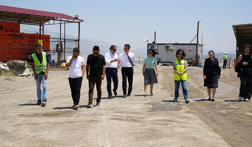 BÜYÜKŞEHİR’İN GERİ DÖNÜŞÜM YATIRIMLARI DÜNYAYA ÖRNEK OLUYOR