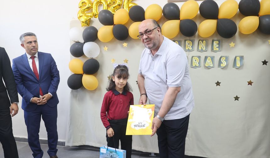 BAŞKAN MEHMET AKPINAR’DAN ÖĞRENCİLERE KARNE MESAJI
