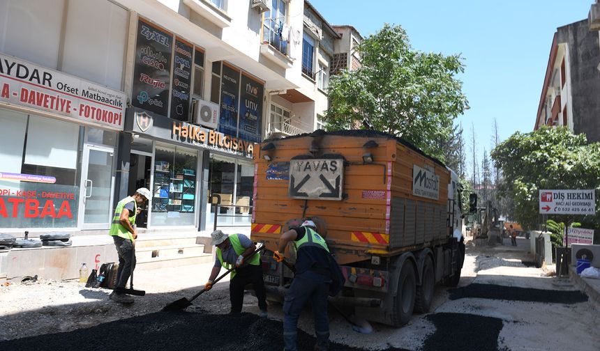 ALTYAPI TAMAMLANDI, ASFALT ÇALIŞMALARI DEVAM EDİYOR