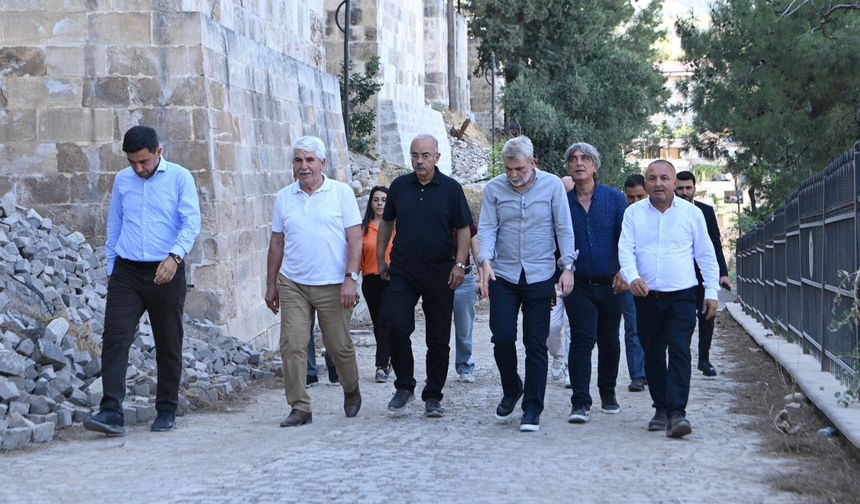 TARİHİ KALEDE ÇALIŞMALAR TAMAMLANIYOR