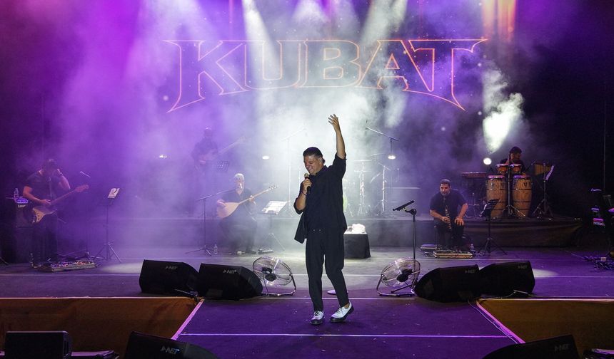 KAFUM FUAR ALANI’NDA KUBAT SAHNEDE